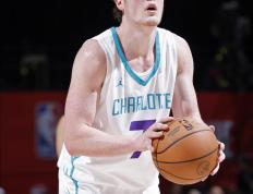 JN体育- 东契奇骂教练 