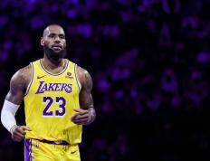 江南体育- 詹姆斯最近的一场比赛 