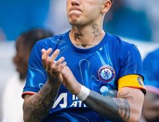 江南体育-包含切尔西发布备战花絮，窗口期防线松动，法甲任务艰巨，赛季目标并未改变的词条